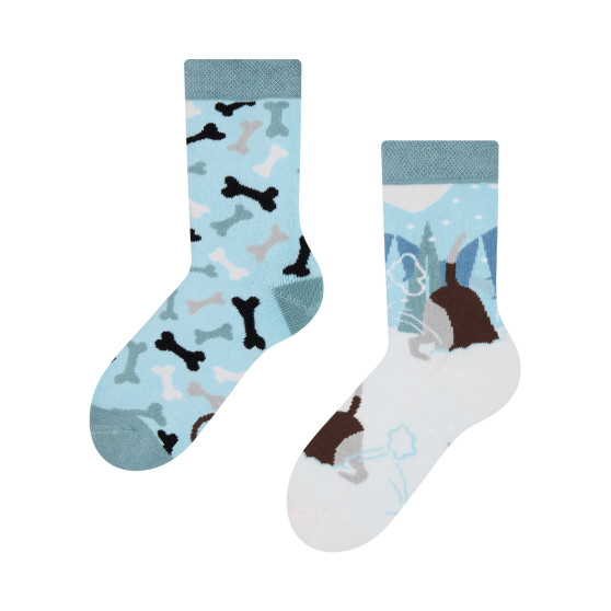 Lustige warme Socken für Kinder Dedoles Hund im Schnee (D-K-SC-WS-C-C-1408)